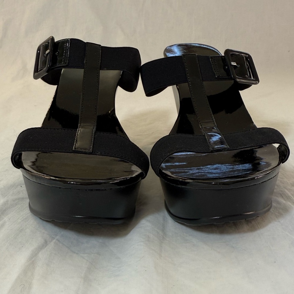 Charles by Charles David Black Wedge Sandals Size 7.5 - Picture 3 of 6